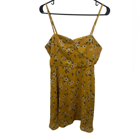 Lulu's Daisies Go By Mustard Yellow Floral Midi Dress Size Medium - Picture 2 of 5
